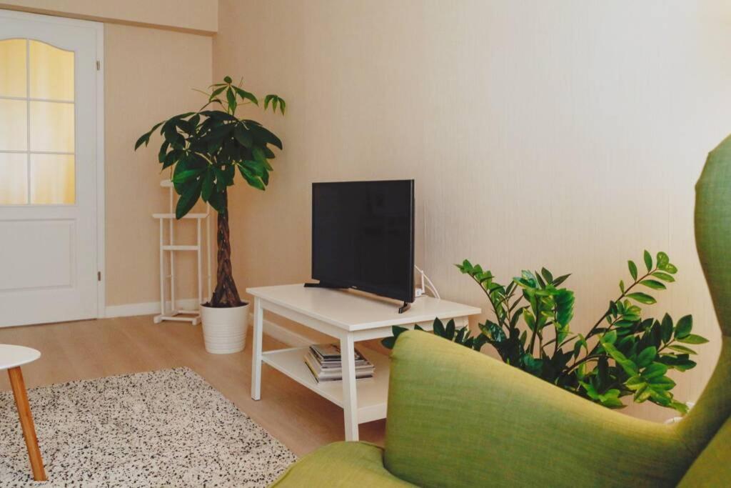 Elegant Vibes Apartment Next To Obor Market بوخارست المظهر الخارجي الصورة